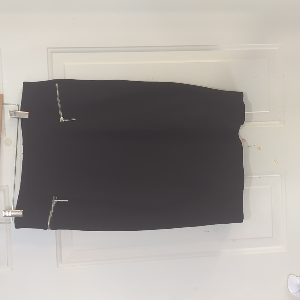 Black Zipper detail skirt